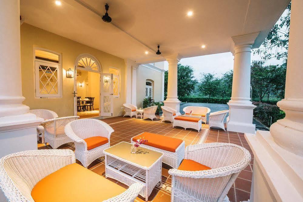 Botanica Mansion Bed & Breakfast Balik Pulau Exterior photo